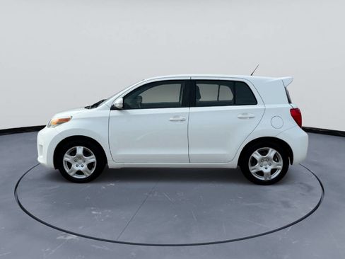 Used 2012 Scion xD image 9