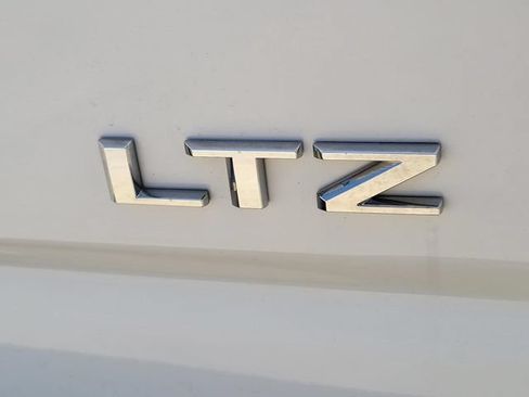 Used 2024 Chevrolet Silverado 2500 LTZ AWD/4WD image 5