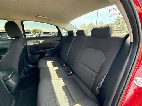 Used 2019 Kia Forte LXS FWD image 15