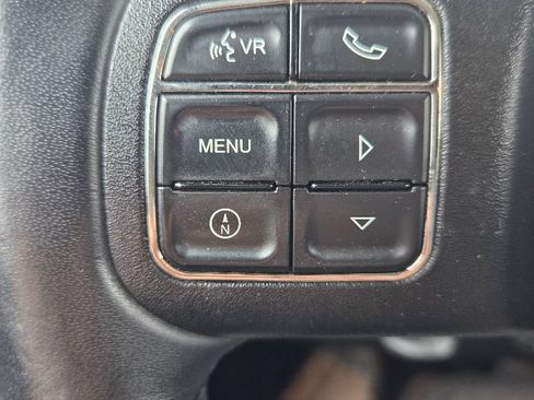 Used 2013 Jeep Wrangler Unlimited Sahara w/ Mopar Chrome Edition Group image 18