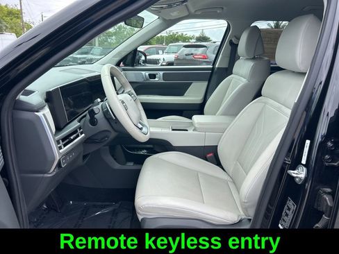 Used 2024 Hyundai Santa Fe SEL FWD image 11