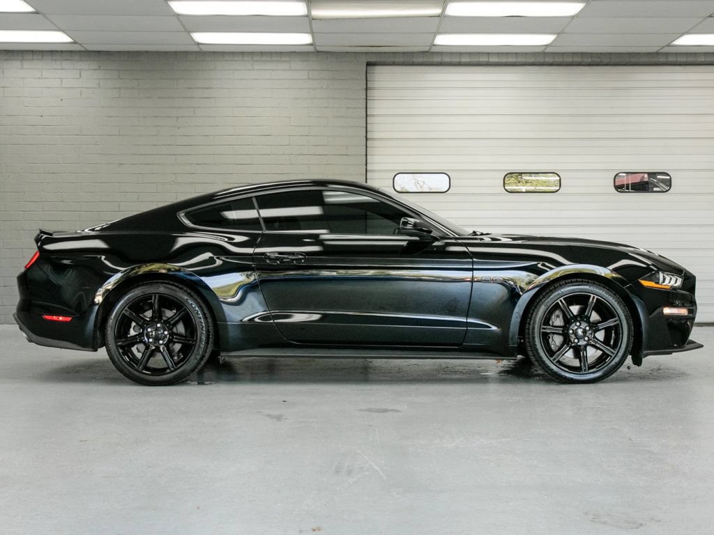 Used 2020 Ford Mustang GT w/ Black Accent Package RWD image 3