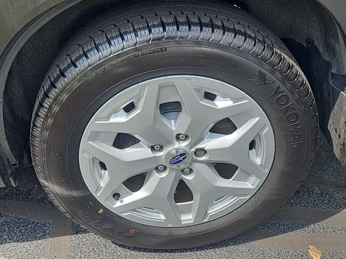 Used 2022 Subaru Forester AWD/4WD image 19