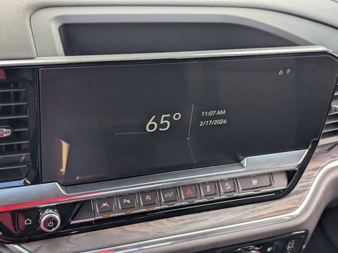 Used 2025 GMC Sierra 1500 SLT w/ SLT Premium Plus Package image 27