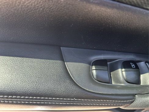 Used 2016 Nissan Rogue SL w/ SL Premium Package FWD image 43