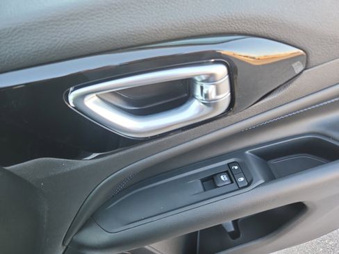 New 2026 Jeep Compass Latitude w/ Quick Order Package 29K image 17