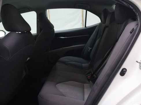 Used 2021 Toyota Camry LE FWD image 14