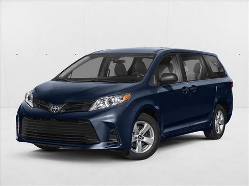 Used 2018 Toyota Sienna LE FWD image 1