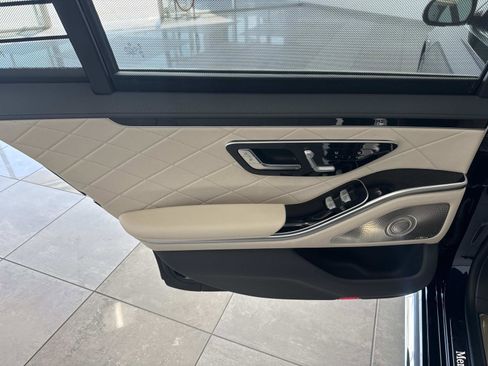Certified 2026 Mercedes-Benz S 500 4MATIC image 12