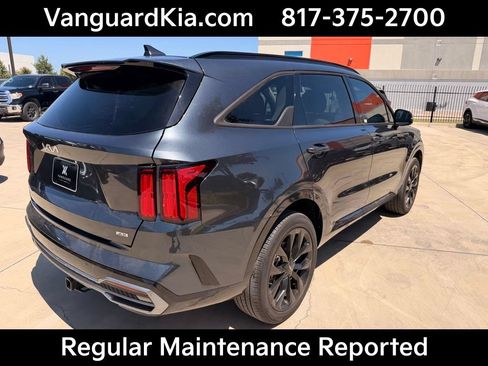 Used 2023 Kia Sorento SX AWD/4WD image 4