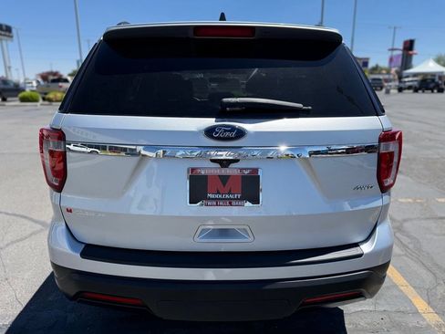 Used 2018 Ford Explorer 4WD image 5