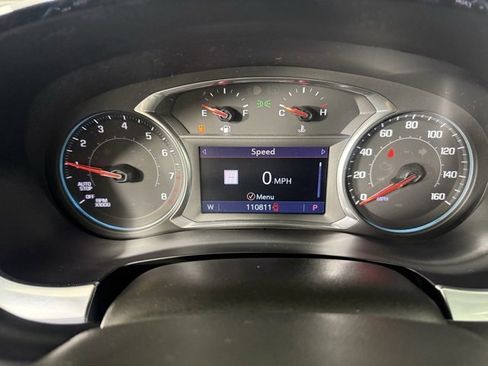 Used 2021 Chevrolet Traverse RS image 24