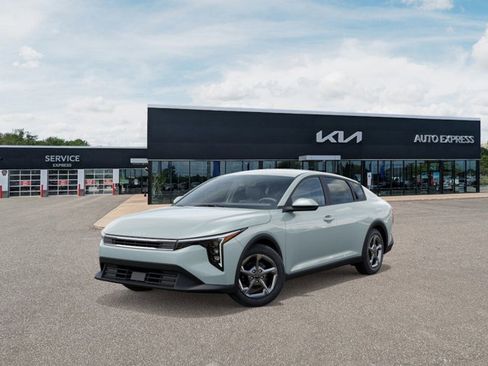 New 2026 Kia K4 LXS image 1