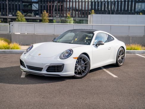 Certified 2019 Porsche 911 Carrera T RWD image 1