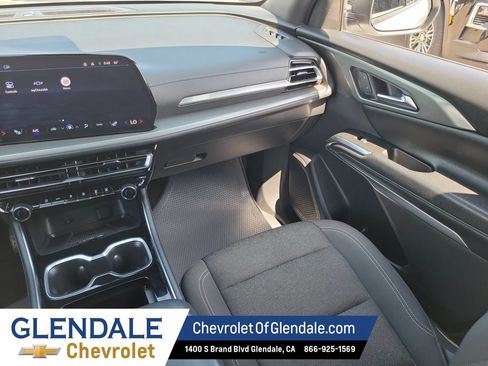 Certified 2024 Chevrolet Traverse LT AWD/4WD image 24