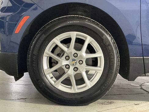 Used 2022 Chevrolet Equinox LT FWD image 13