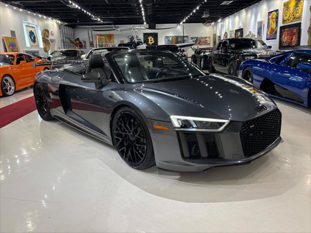 Used 2017 Audi R8 V10 w/ Carbon Exterior Package AWD/4WD image 1