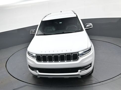 Used 2024 Jeep Wagoneer Series II image 38