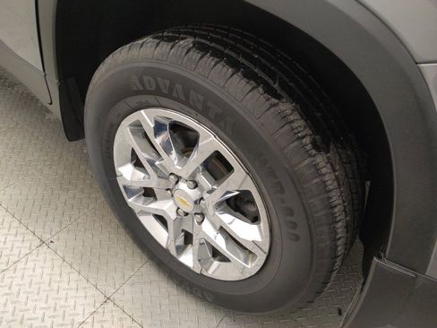 Used 2020 Chevrolet Traverse LS FWD image 31