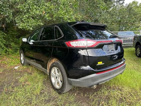 Used 2018 Ford Edge SE FWD image 7