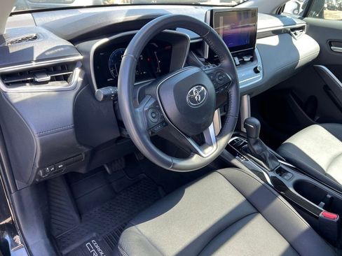 Certified 2024 Toyota Corolla Cross XLE w/ Convenience Package AWD/4WD image 41