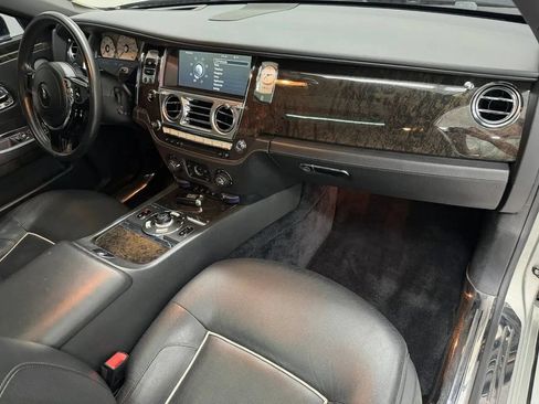 Used 2013 Rolls-Royce Ghost RWD image 9