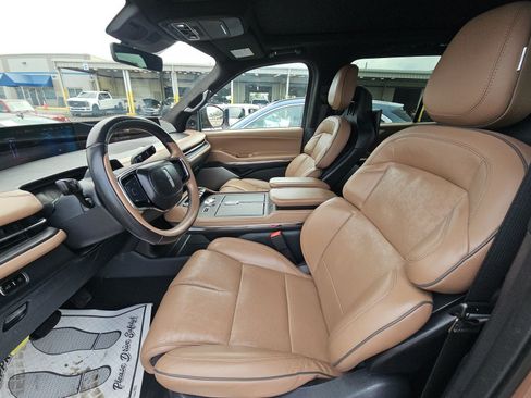Used 2025 Lincoln Navigator Black Label AWD/4WD image 5