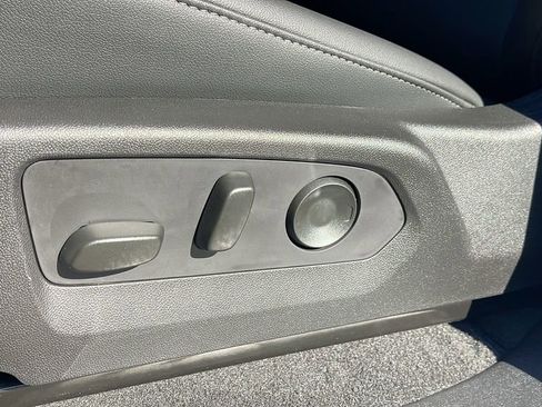 New 2026 GMC Canyon Elevation w/ Convenience Package RWD image 12