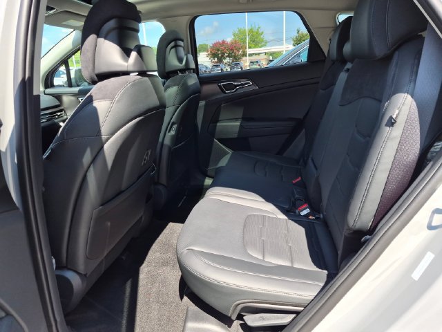 New 2026 Kia Sportage SX FWD image 23