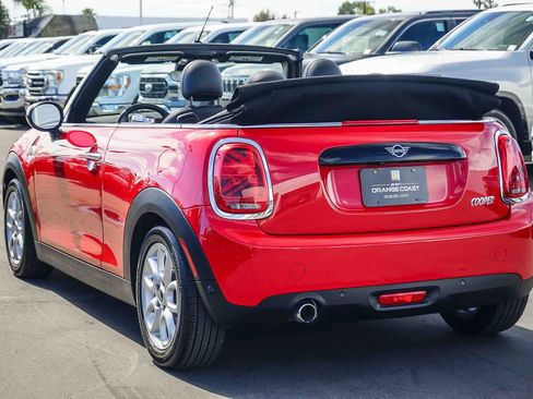 Used 2021 MINI Cooper Cooper image 12