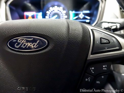 Used 2019 Ford Fusion SE image 17