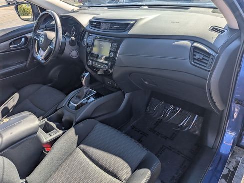 Used 2018 Nissan Rogue SV AWD/4WD image 33