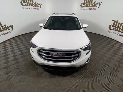 Used 2020 GMC Terrain SLT w/ Preferred Package FWD image 3