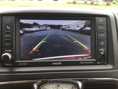 Used 2015 Chrysler Town & Country Touring w/ Driver Convenience Group FWD image 34