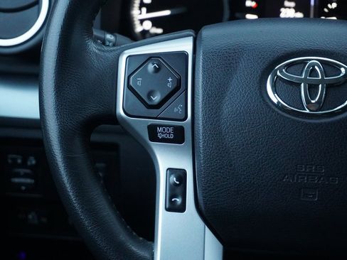 Used 2018 Toyota Tundra Platinum image 16