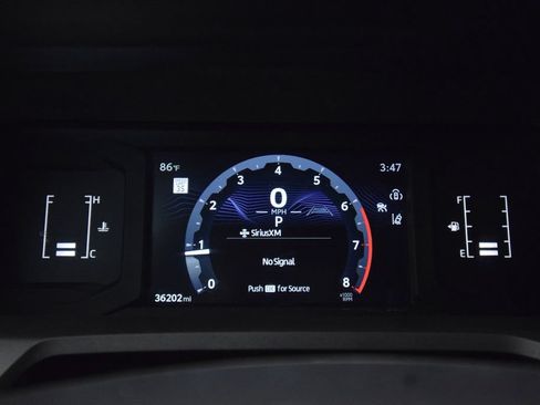 Used 2024 Toyota Tacoma SR5 AWD/4WD image 20