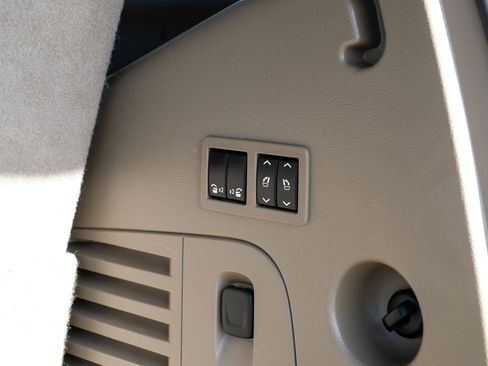 Used 2017 Chevrolet Tahoe LT w/ LT Signature Package image 53