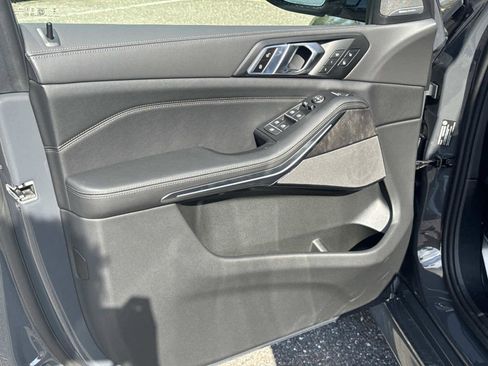 New 2026 BMW X5 M60i w/ Climate Comfort Package image 18