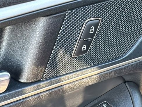 Certified 2024 Ford Edge SEL w/ Convenience Package image 10