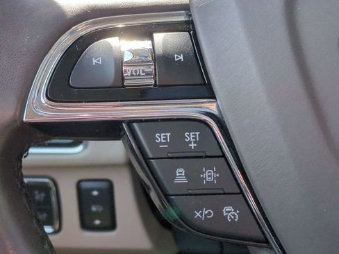 Certified 2022 Lincoln Navigator Reserve RWD image 17
