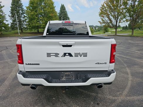 Used 2025 RAM 1500 Laramie w/ Sport Appearance Package AWD/4WD image 5