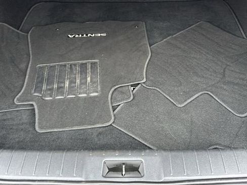 Used 2024 Nissan Sentra SV image 31