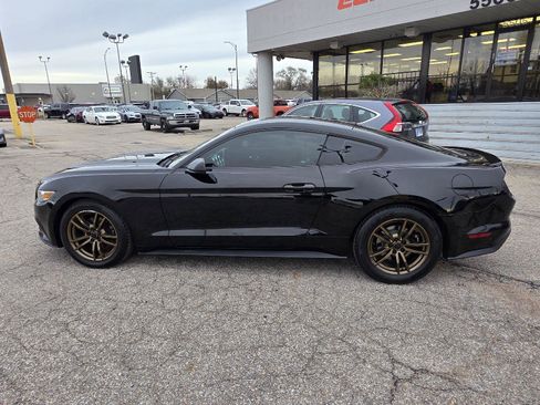 Used 2015 Ford Mustang Premium image 8