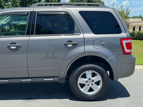 Used 2011 Ford Escape XLT FWD image 10