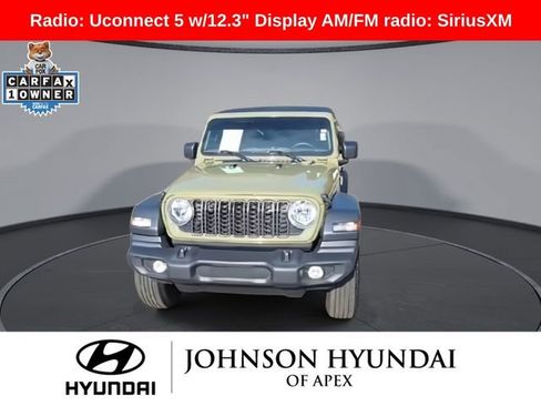 Used 2025 Jeep Wrangler Sport image 3