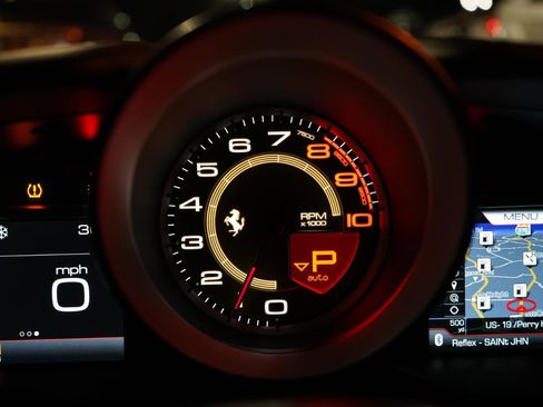 Used 2021 Ferrari F8 Tributo image 44