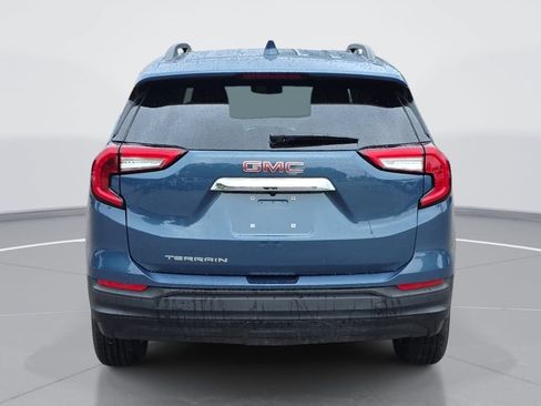 Certified 2024 GMC Terrain SLE w/ Driver Convenience Package FWD image 5