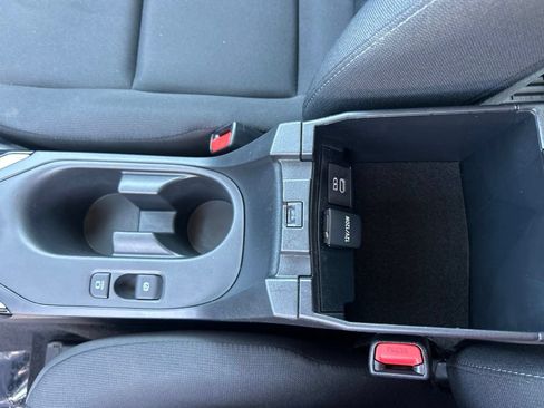 Used 2024 Toyota Corolla LE FWD image 23