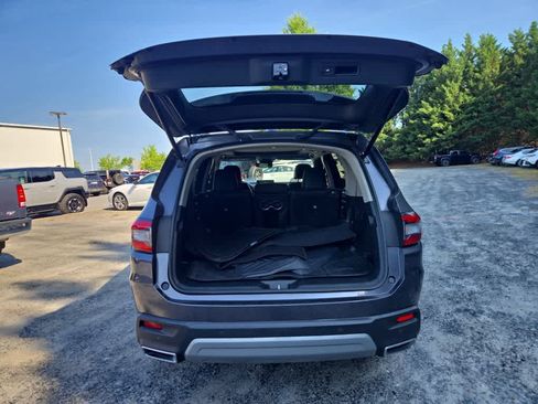 Used 2023 Honda Pilot Touring image 14