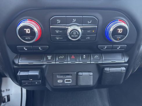 Used 2022 GMC Sierra 2500 SLT AWD/4WD image 27